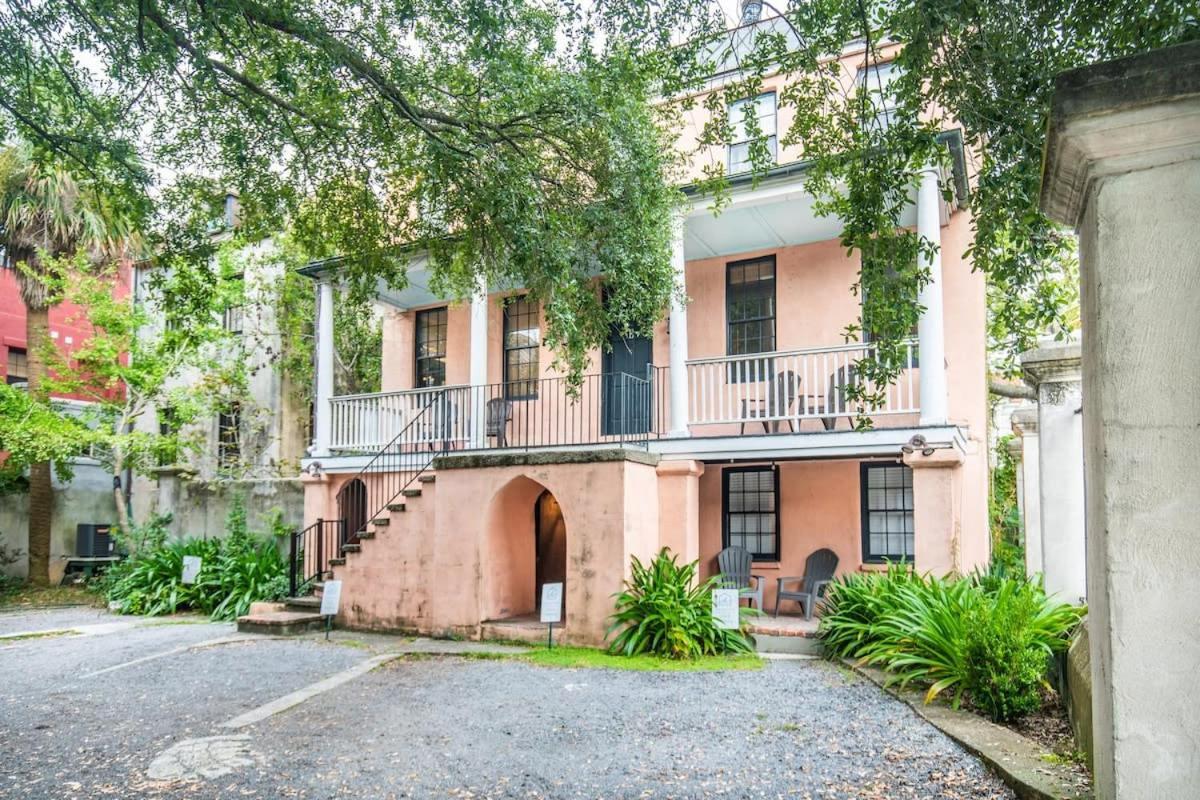 Revitalized Historical Southern Residence Charleston Exterior photo